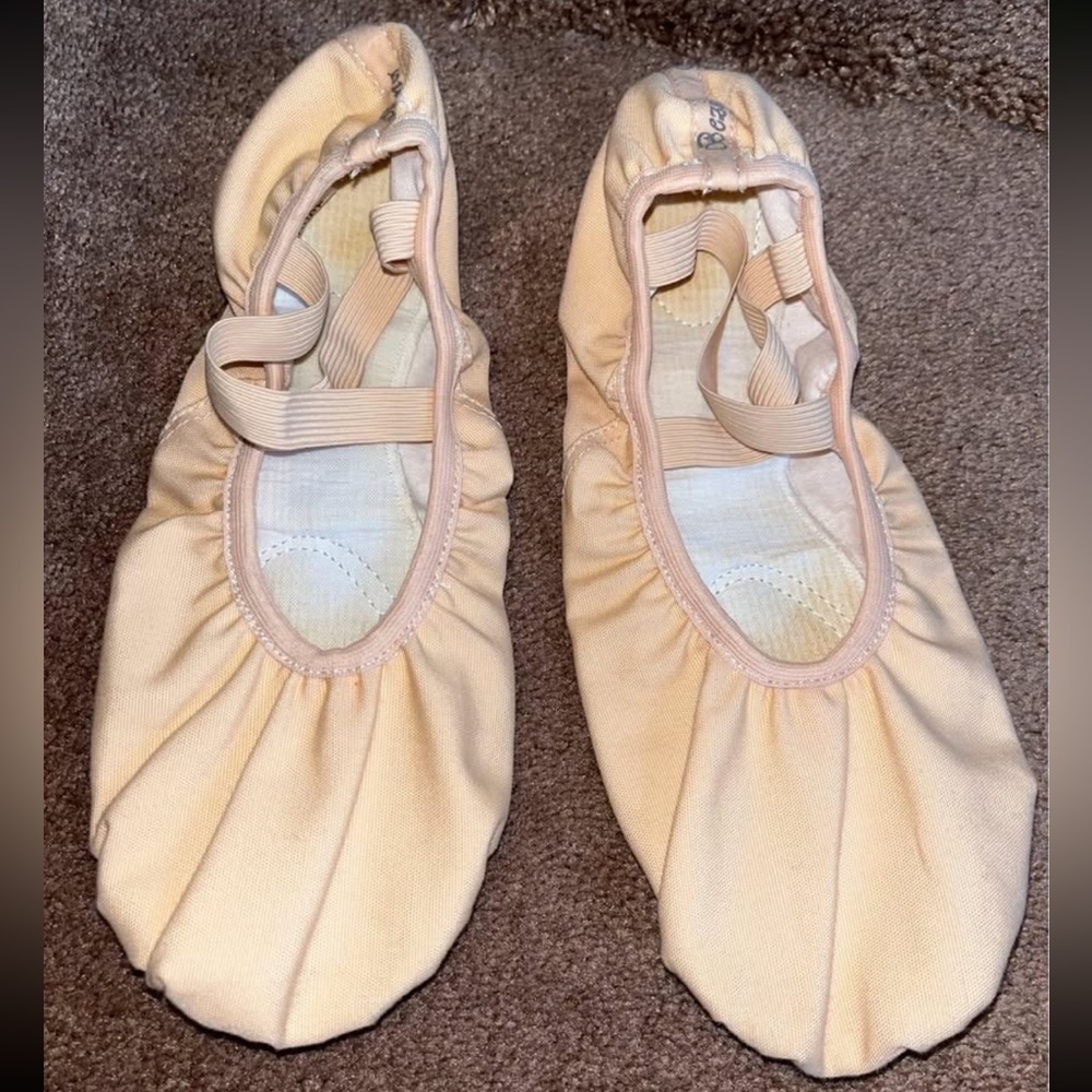 Pink canvas ballet shoes with Elastic Straps for Dance. Please CHECK the SIZE